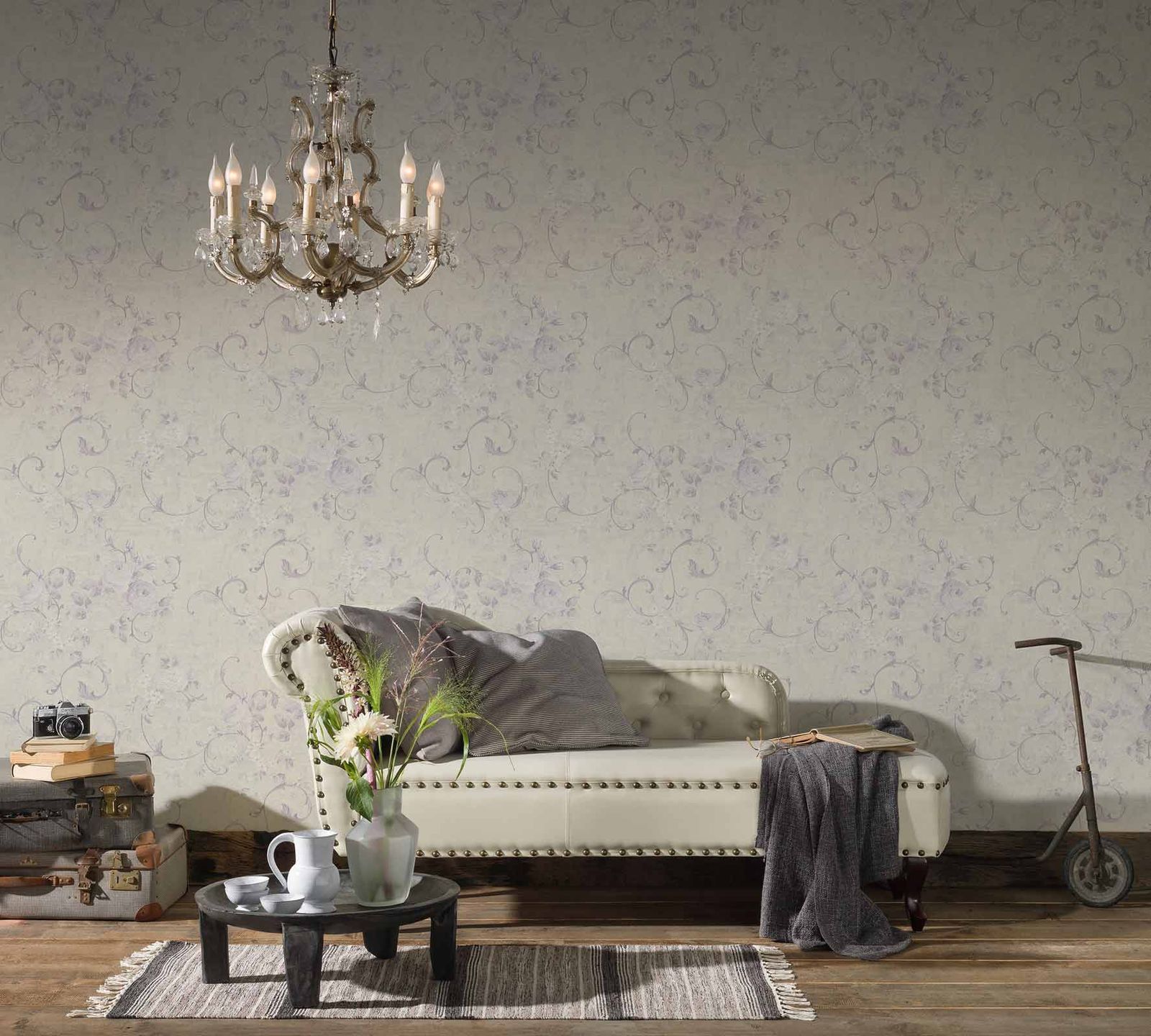 A.S. Creation Tapete Vlies Große Blüten Creme Violett 37224-5